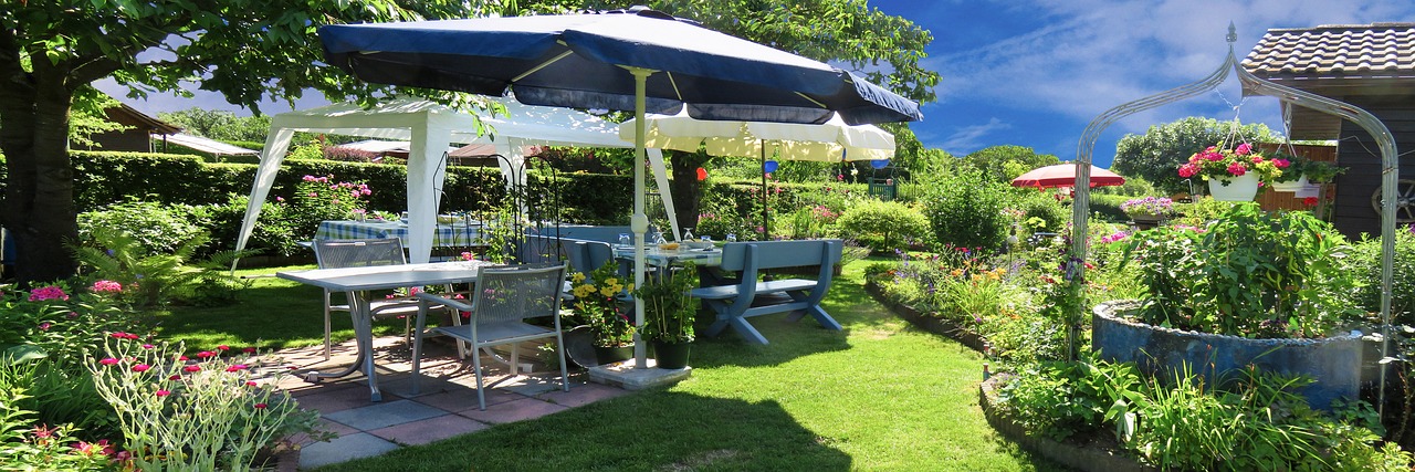 How to Select the Right Furniture for Your Home’s Outdoor Spaces